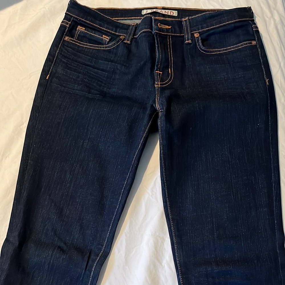 JBRAND- The Pencil Leg Jeans. Color: Ink